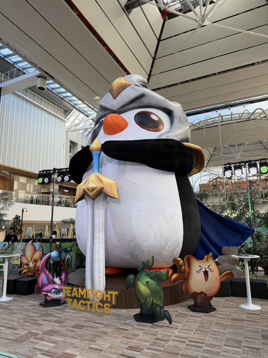 云顶之弈快闪店亮相首尔现代百货